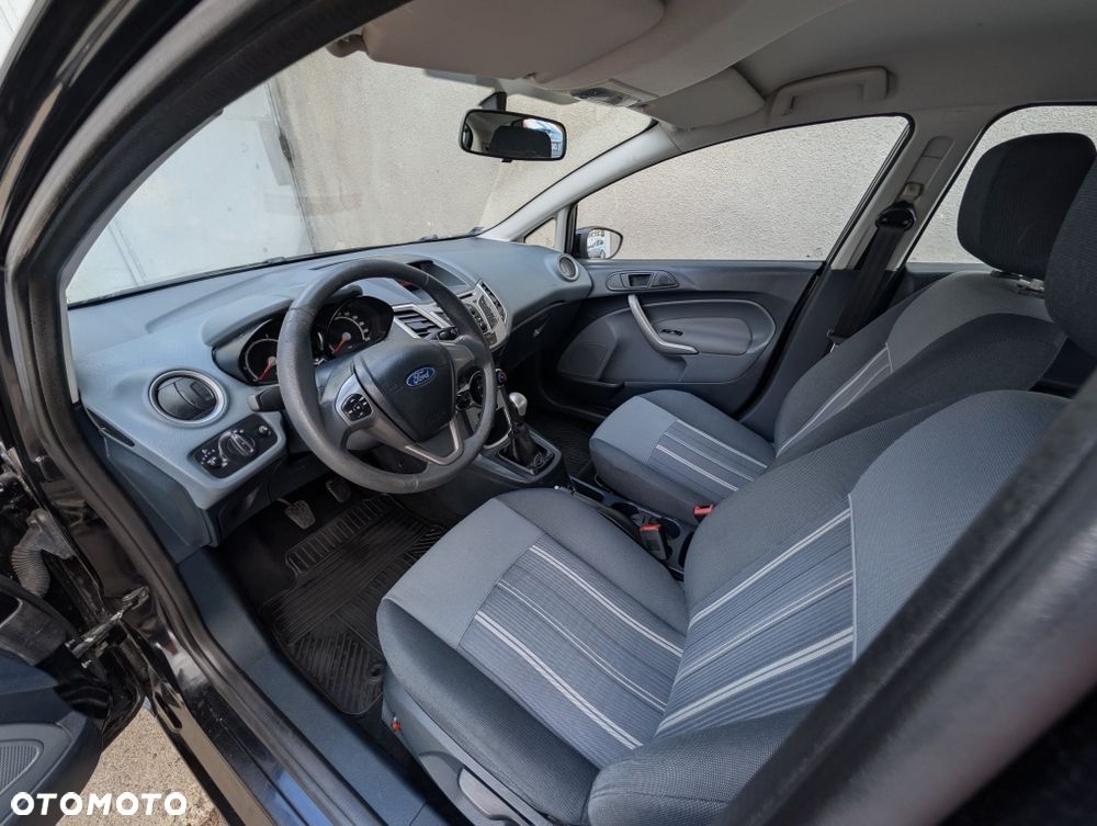 Ford Fiesta - 7