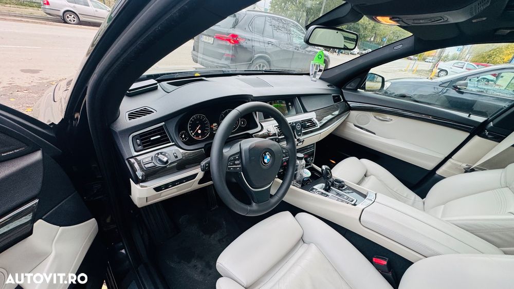 BMW Seria 5 530d xDrive - 4