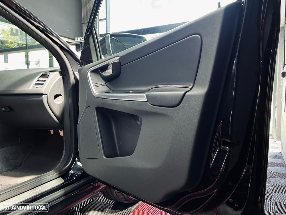 Volvo XC 60 2.0 D4 Volvo Ocean Race - 36