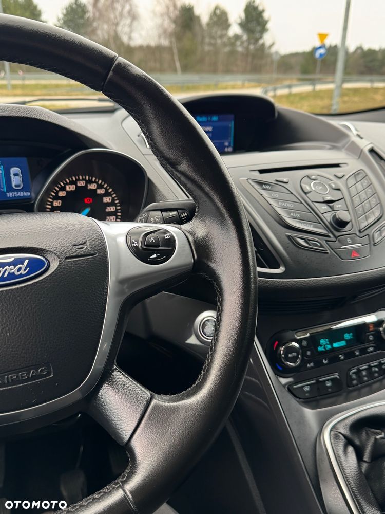 Ford Kuga 2.0 TDCi 4x4 Titanium - 28