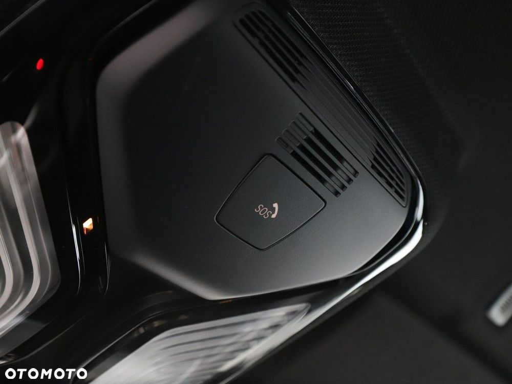 BMW Seria 5 520d xDrive M Sport Edition - 38