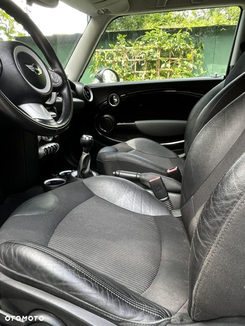 MINI Cooper Standard - 8