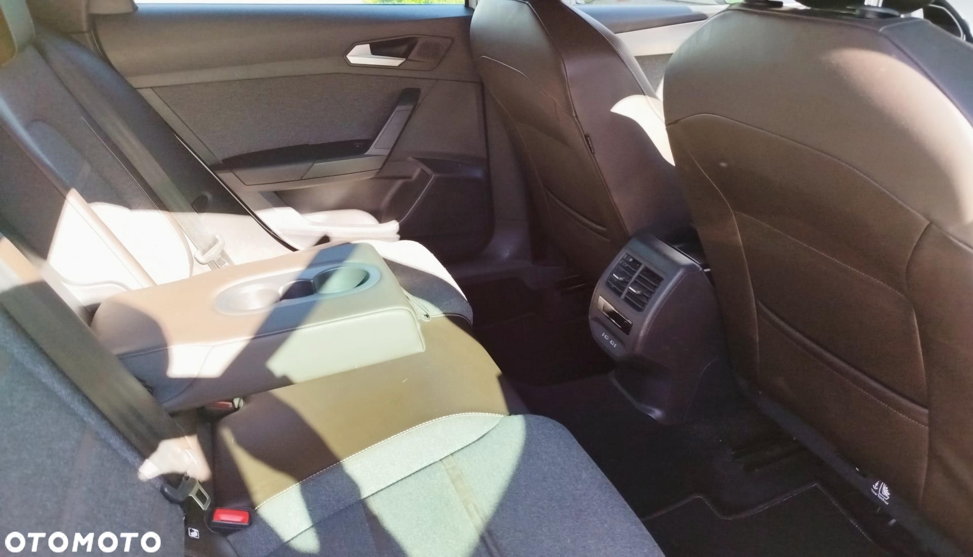 Seat Leon 2.0 TDI Xcellence DSG - 10