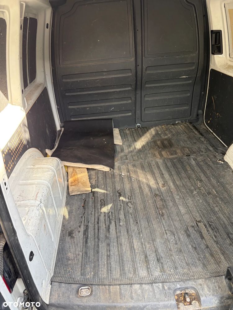 Volkswagen Caddy - 4