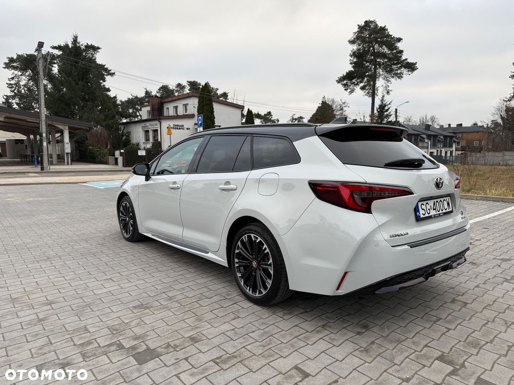 Toyota Corolla 1.8 Hybrid GR Sport - 6