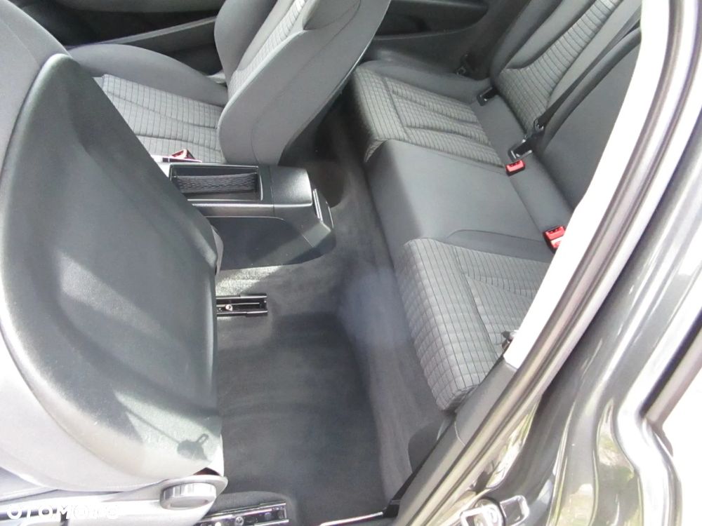 Audi A3 3-drzwiowe 2.0 TDI Ambition - 22