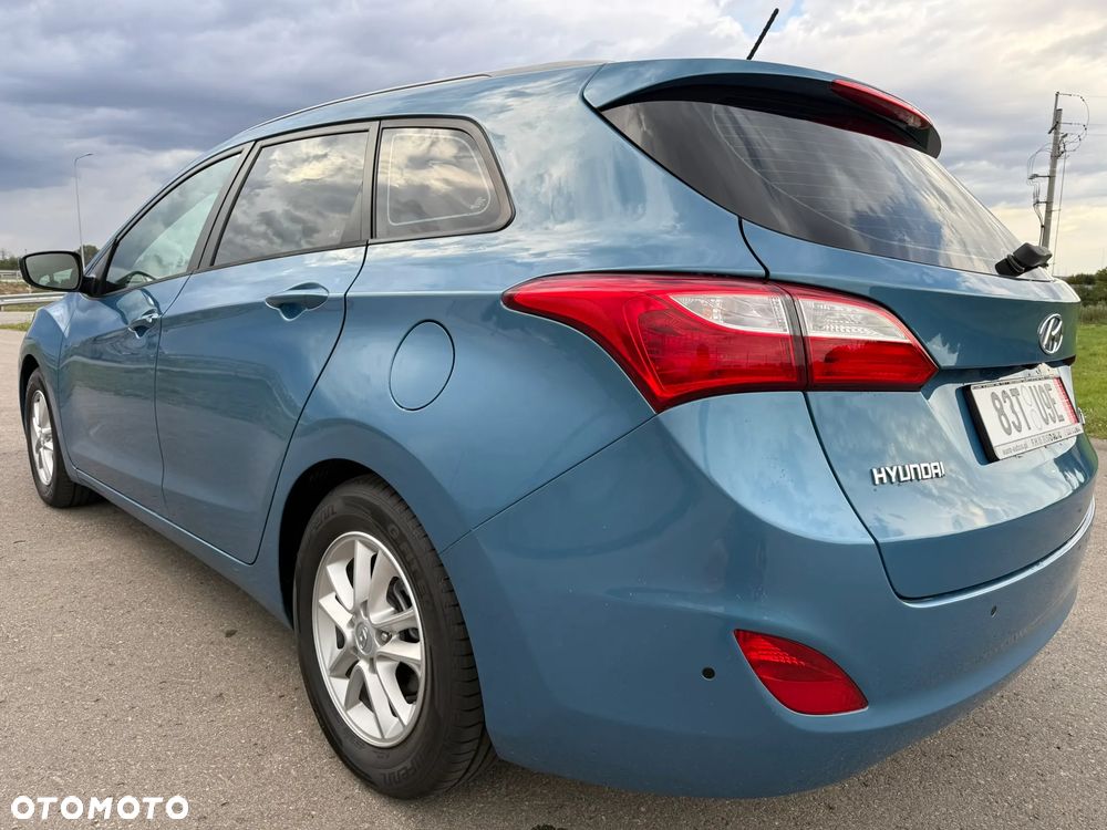 Hyundai i30 1.6 Premium - 10