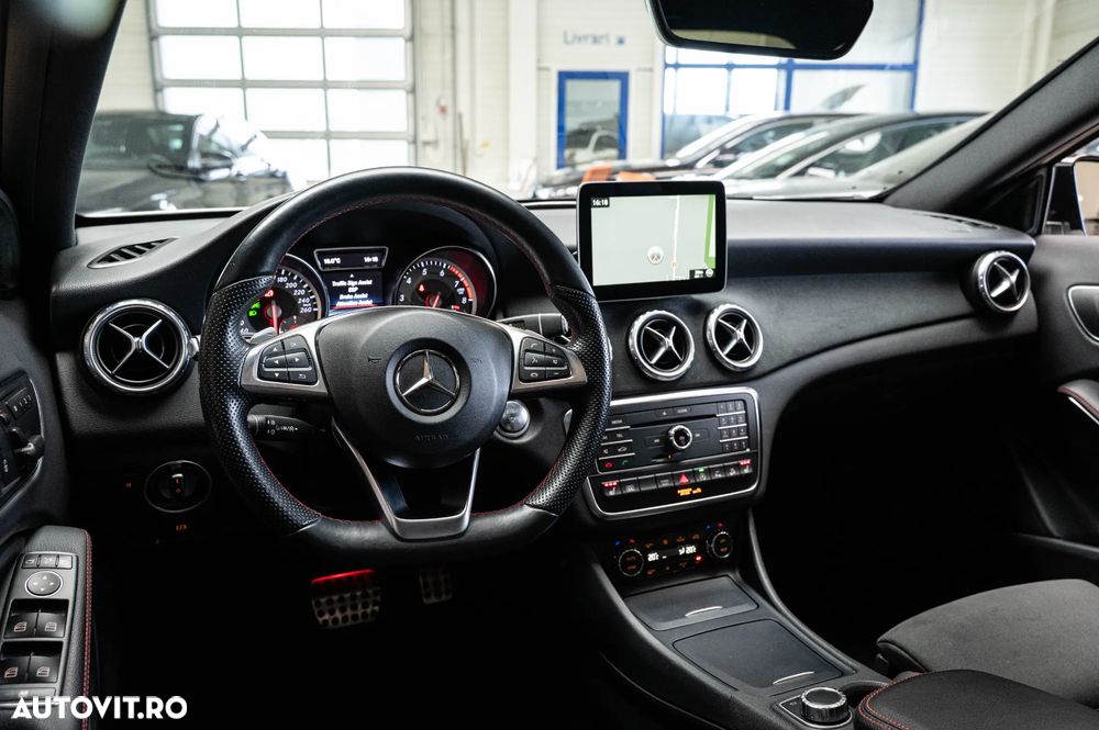 Mercedes-Benz GLA 250 7G-DCT AMG Line - 29