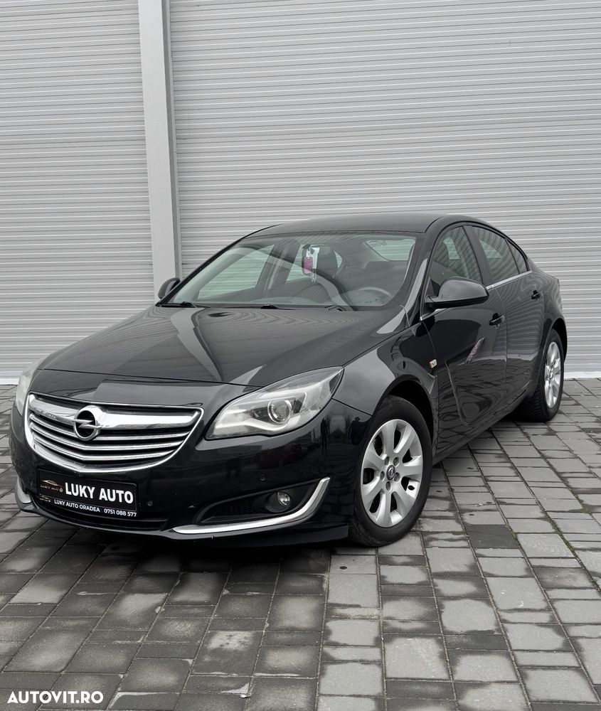 Opel Insignia - 1