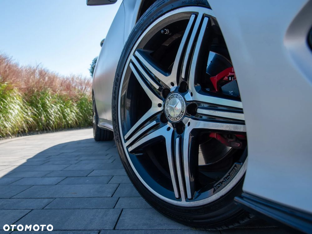 Mercedes-Benz CLA 250 4Matic 7G-DCT AMG Line - 31