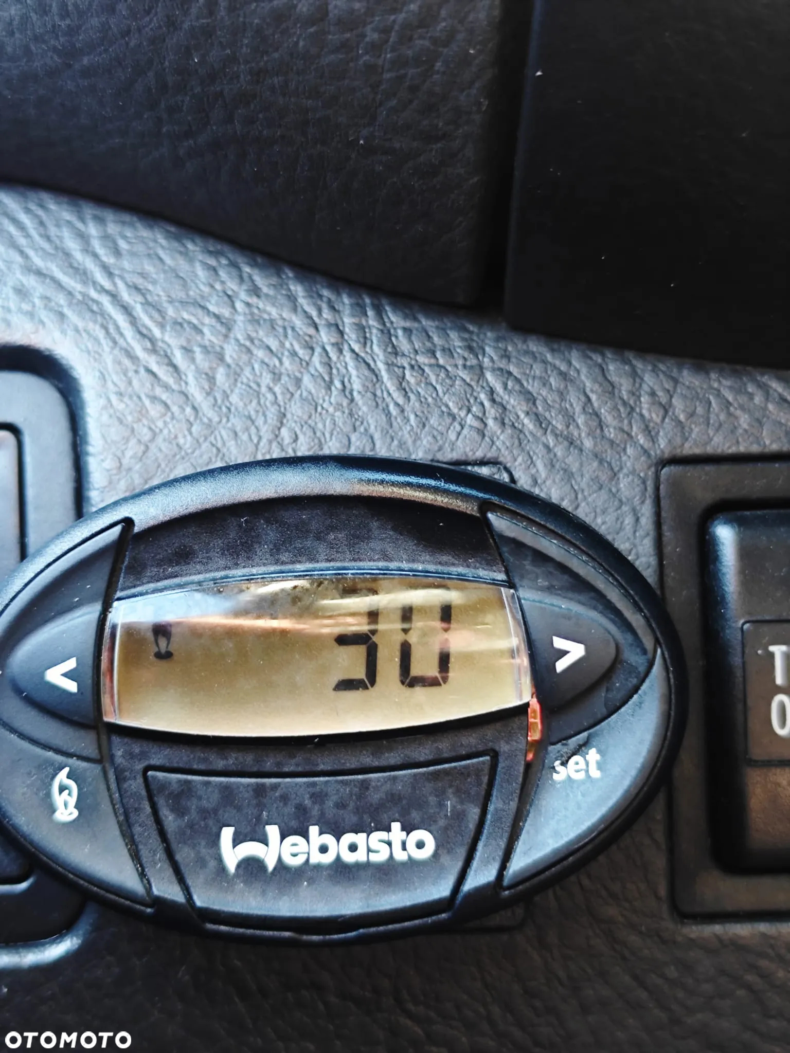 Toyota Avensis 1.8 VVT-i Terra Plus - 36