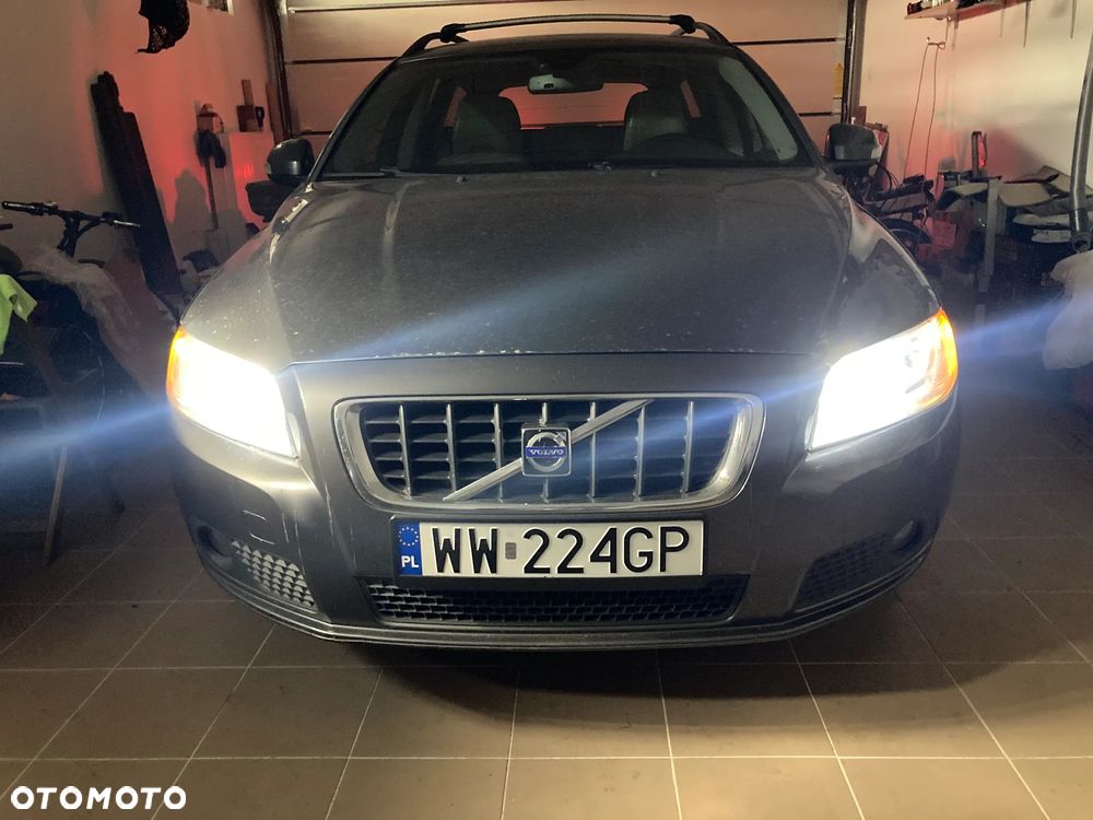 Volvo V70 2.0D Momentum - 13
