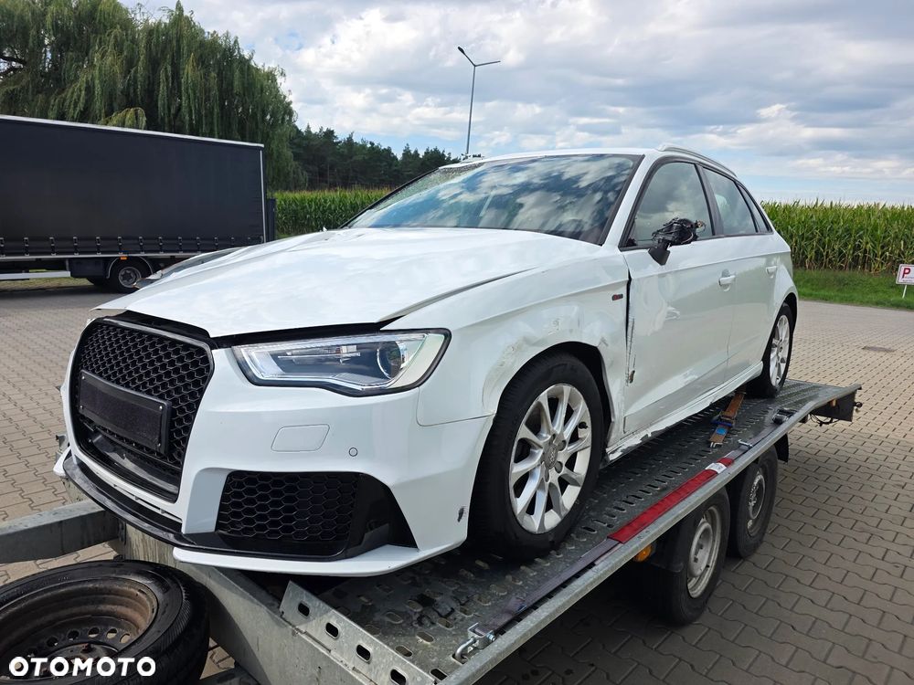 Audi A3 Sportback 1.6 TDI S line Sportpaket - 1