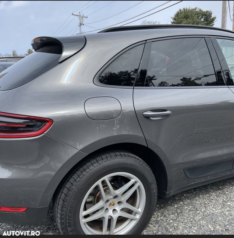 Porsche Macan Standard - 4