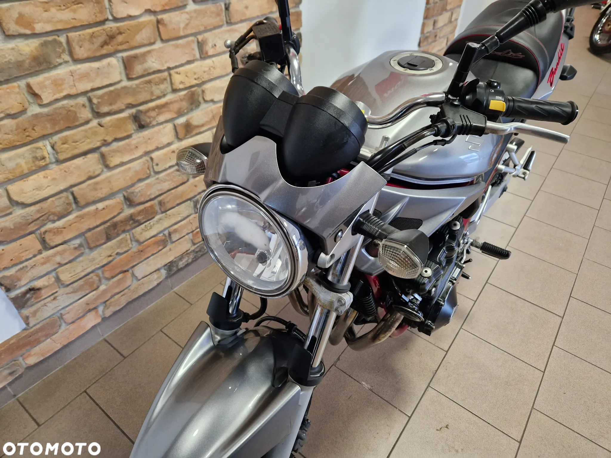 Suzuki Bandit - 36