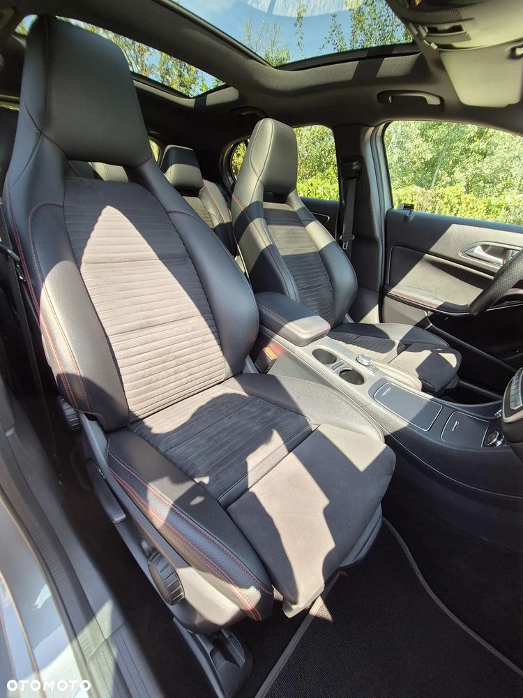 Mercedes-Benz GLA - 9