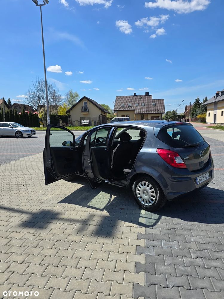 Opel Corsa - 22