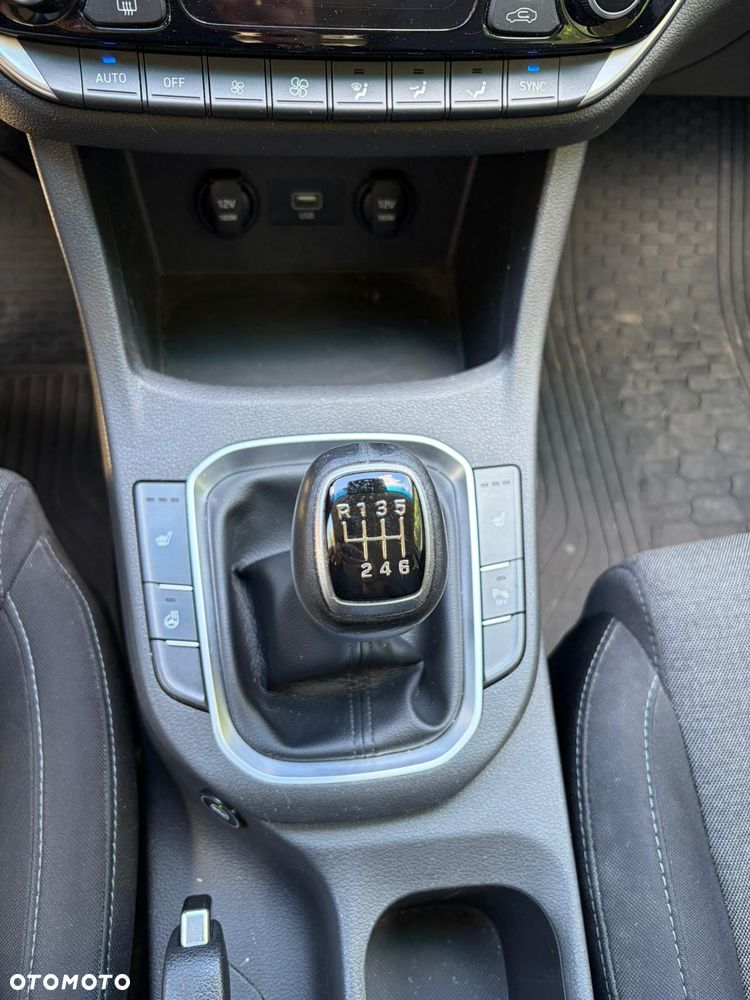 Hyundai i30 1.5 DPI Smart - 10