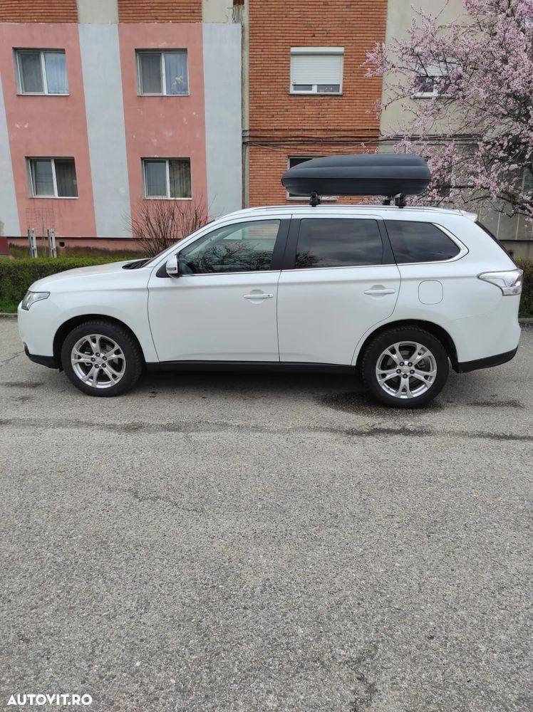 Mitsubishi Outlander 2.2 DI-D 2WD Invite - 8