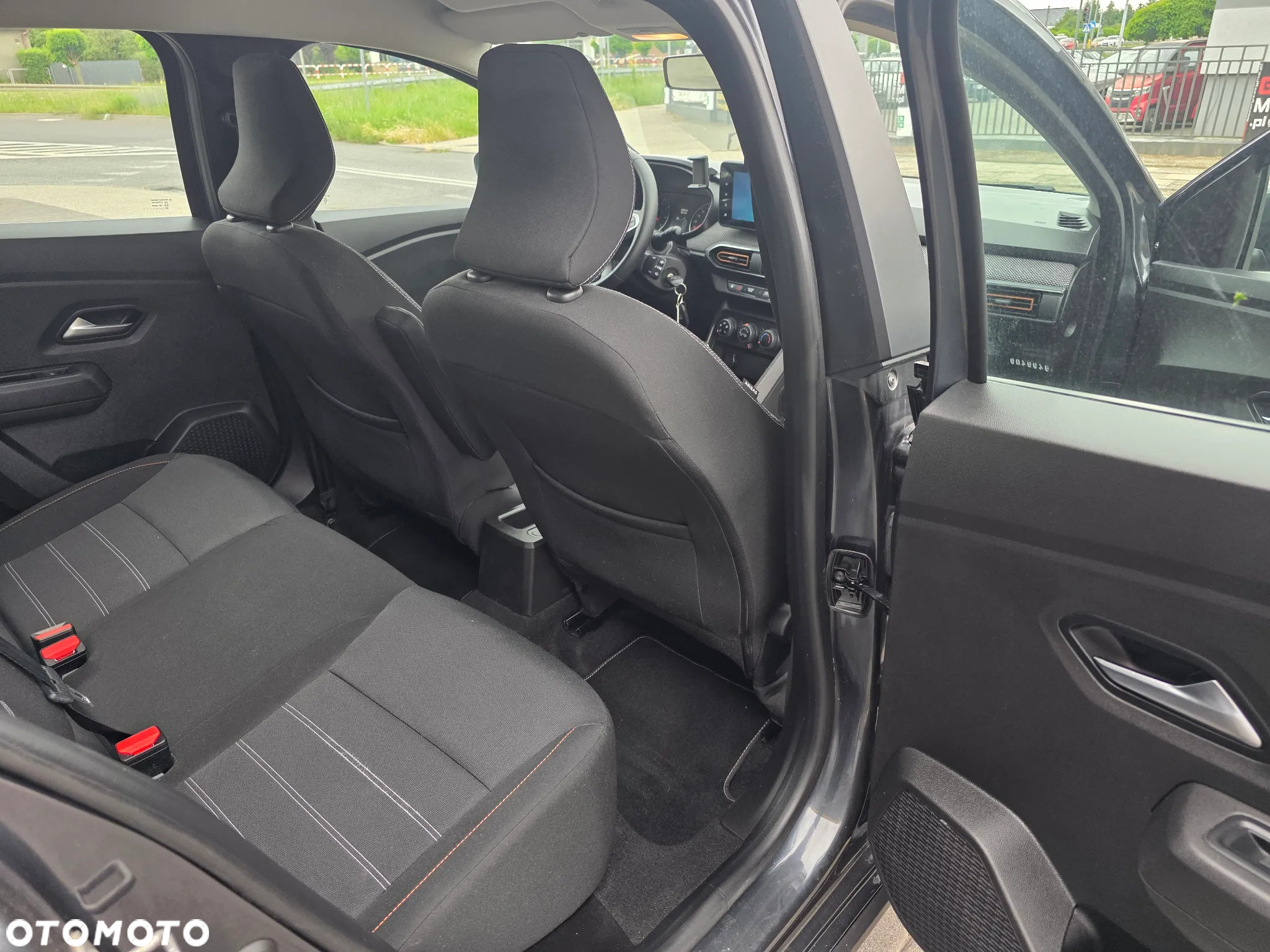 Dacia Sandero Stepway 1.0 TCe Laureate S&S - 17