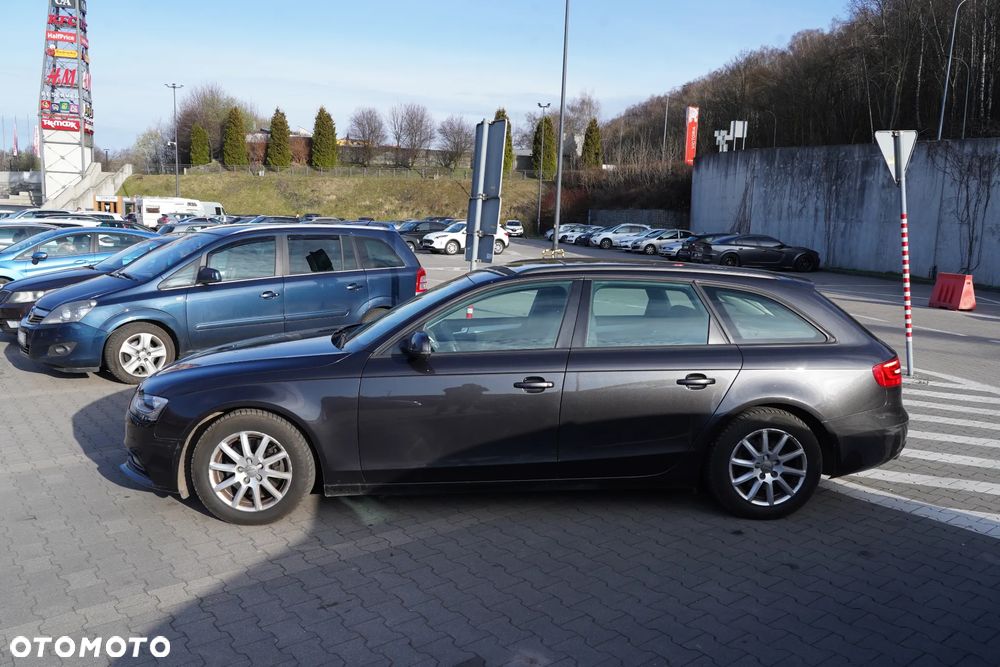Audi A4 Avant 2.0 TDI ultra - 4