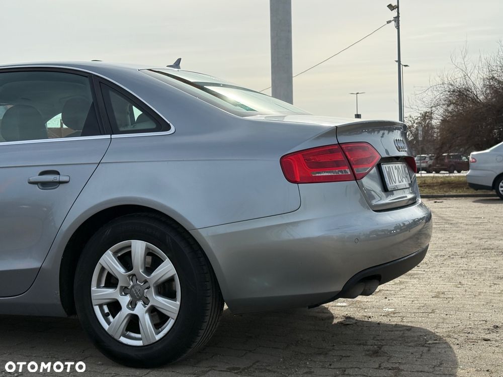Audi A4 Limousine - 5
