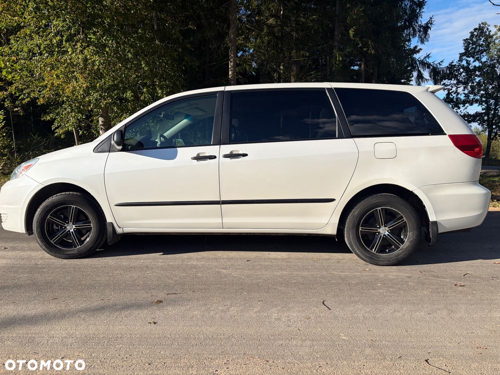 Toyota Sienna - 3