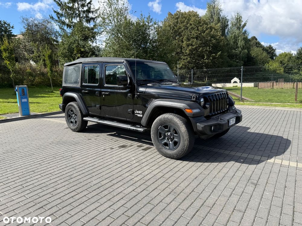 Jeep Wrangler - 4