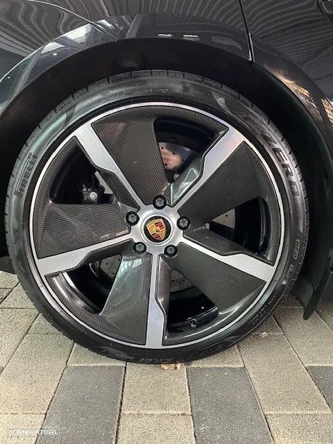 Porsche Taycan Turbo - 3