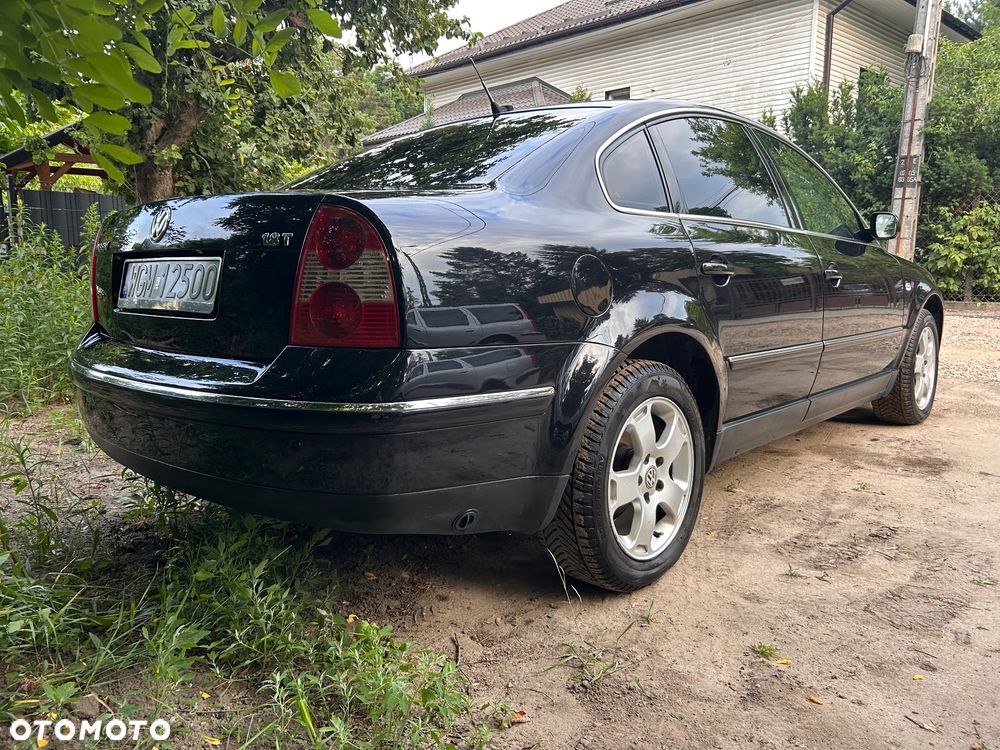 Volkswagen Passat 1.8T - 4