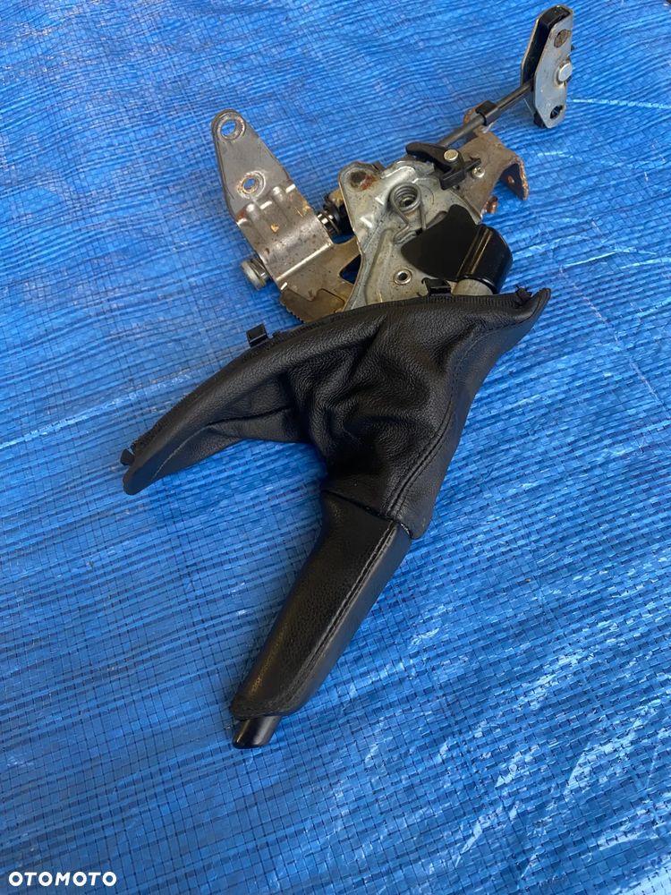 DŹWIGNIA HAMULCA RĘCZNEGO EUROPA bmw E90 E92 E87 E82 SKÓRA 3440676492402 - 3