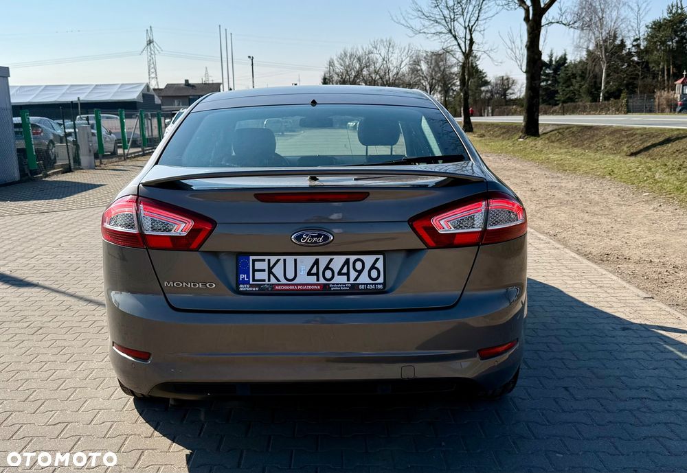 Ford Mondeo 1.6 TDCi ECOnetic Start-Stopp Titanium - 12