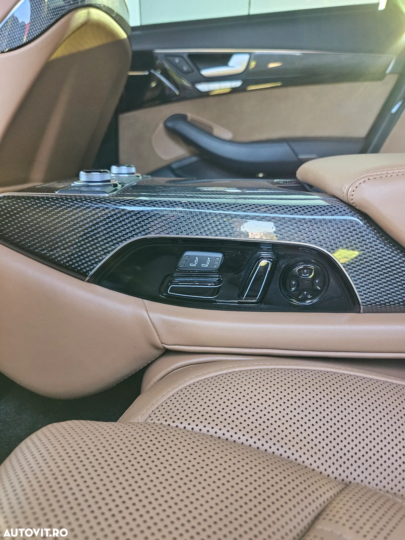 Audi S8 Plus 4.0 TFSI quattro Tiptronic - 13
