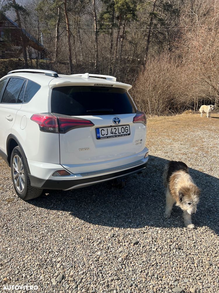 Toyota RAV4 - 3