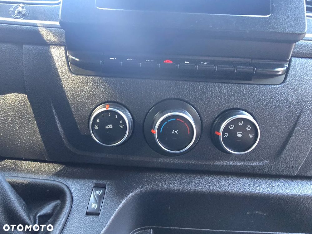 Renault Master - 13
