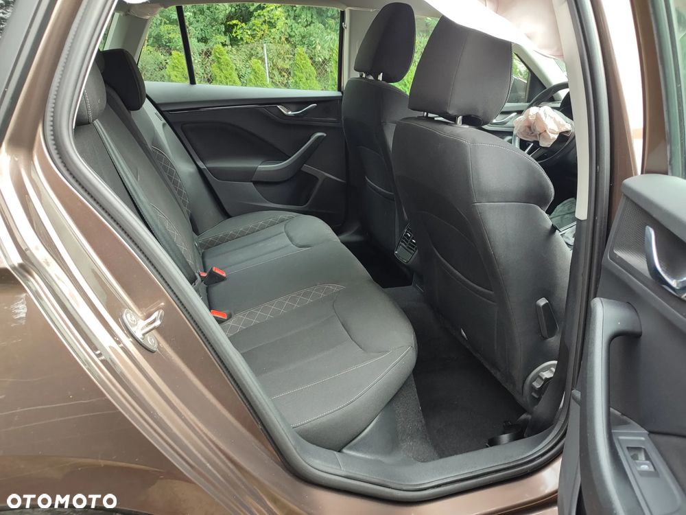 Skoda Kamiq 1.0 TSI Style DSG - 7