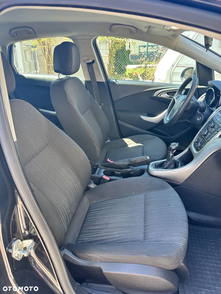Opel Astra 1.4 Turbo Design Edition - 28