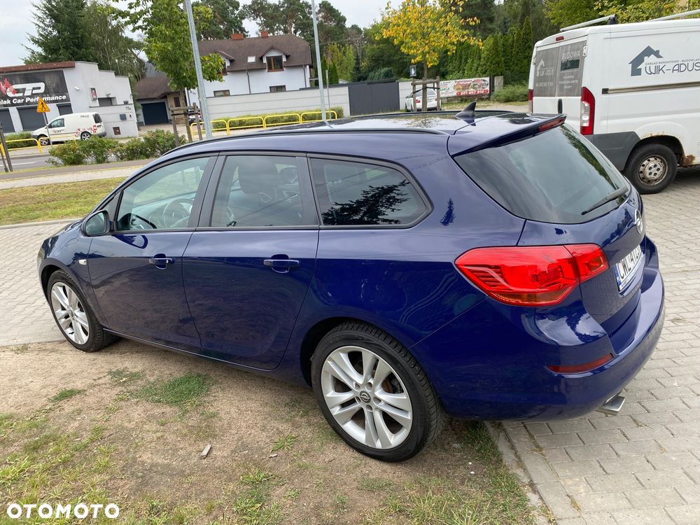 Opel Astra - 16