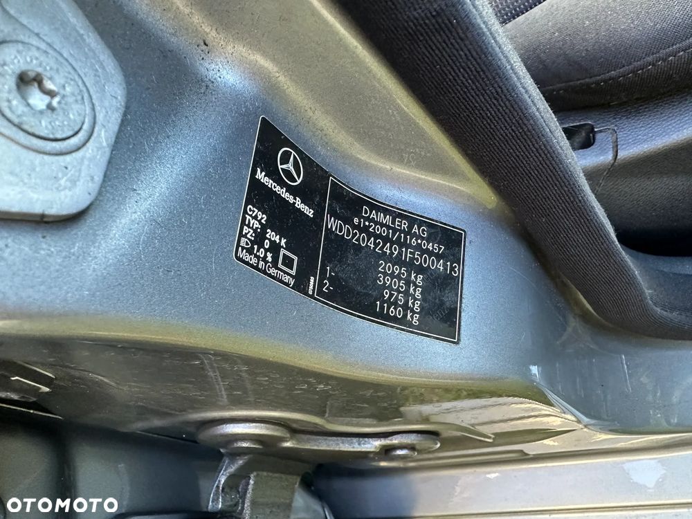 Mercedes-Benz Klasa C 180 BlueEFFICIENCY 7G-TRONIC Avantgarde - 26