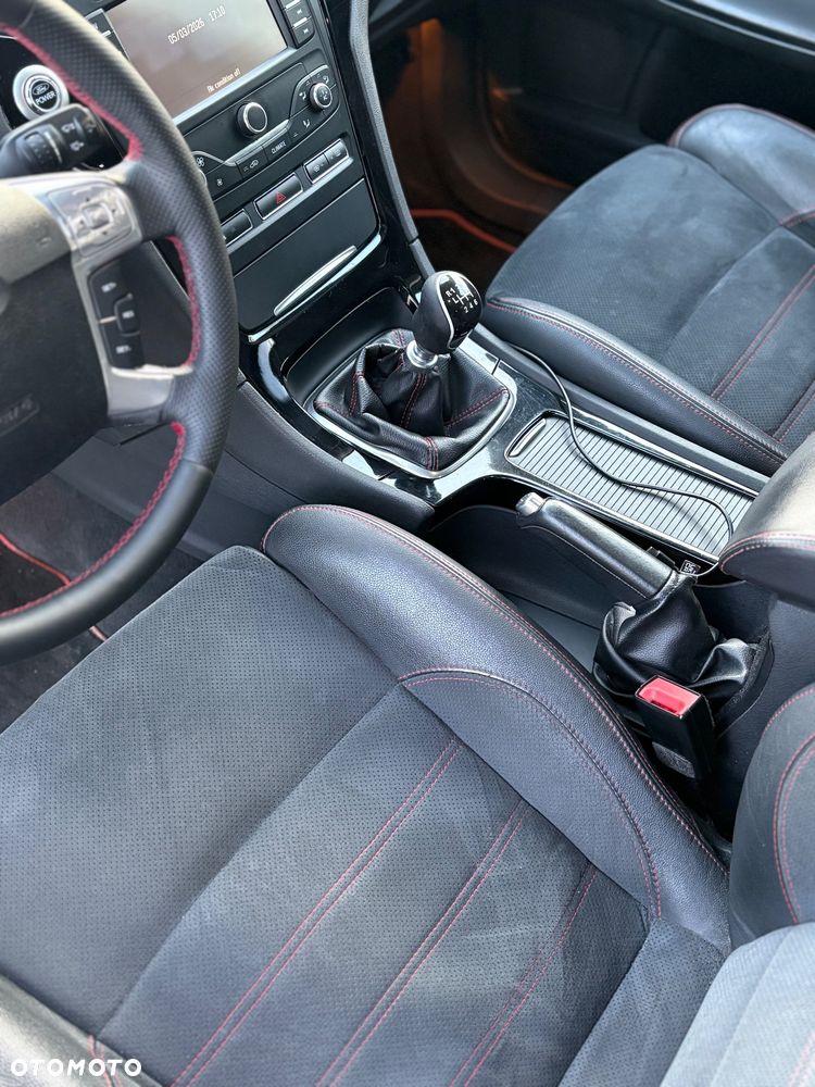 Ford Mondeo 2.0 TDCi Titanium S - 11