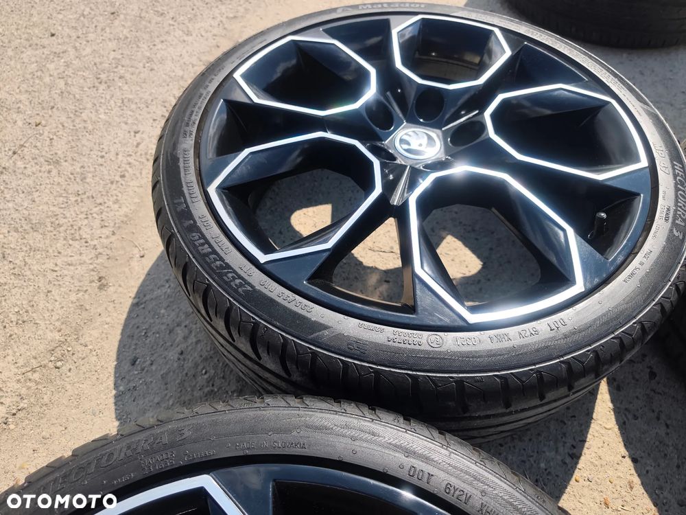 5x112 Felgi Aluminiowe Alufelgi Oryginalne 19 Koła Letnie Lato Skoda Octavia 5E 5E0 RS VRS 3 III 4 IV 2 II SUPERB SEAT Cupra Leon FR TOLEDO ALTEA EXEO AUDI A3 8V 8P A4 B5 B6 B7 A6 C5 A4 VW Passat Golf 6 7 GTI GTD Touran CADDY JETTA Legnica ALU-RAD 235/35 25r. 6,5mm - 24
