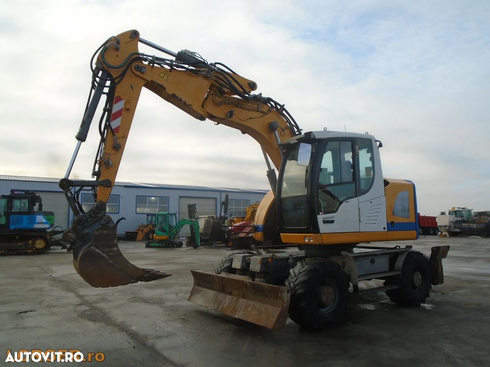 Liebherr A914 Compact - 1
