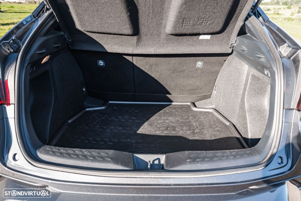 Toyota C-HR - 26