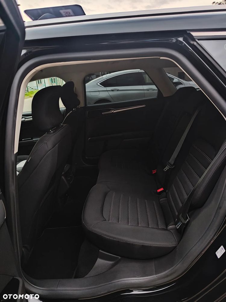 Ford Mondeo - 13