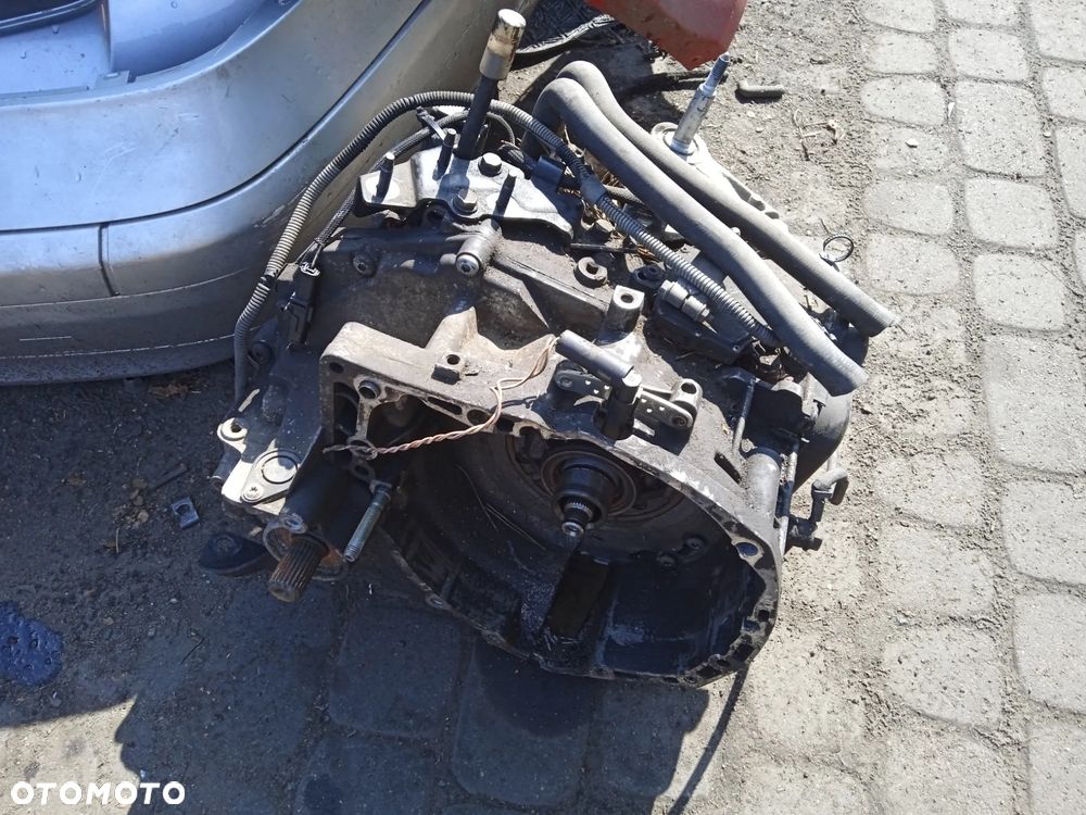 SKRZYNIA BIEGÓW RENAULT MEGANE II 1.6 16V AUTOMAT NA CZĘŚCI
