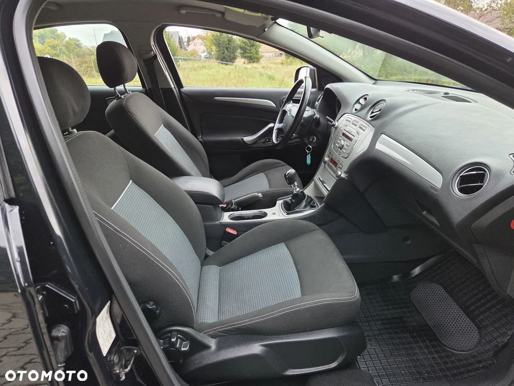 Ford Mondeo - 16