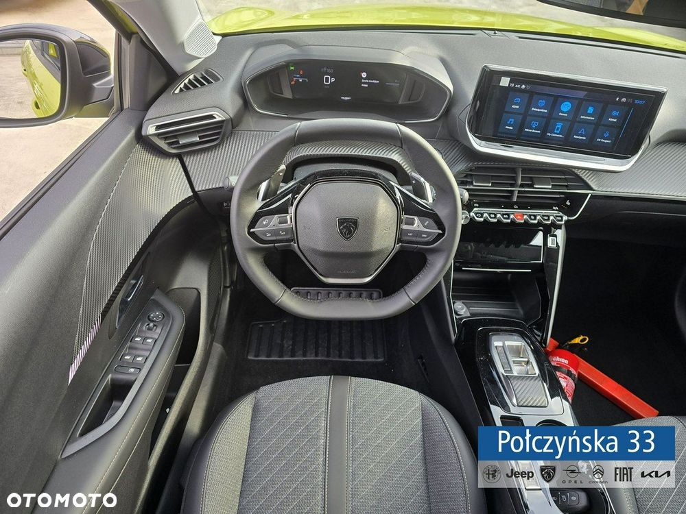 Peugeot 208 - 19