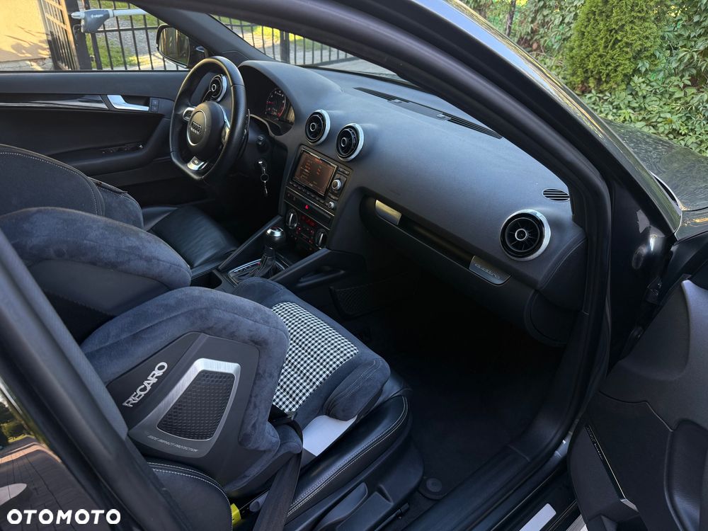Audi RS3 Sportback S tronic - 17