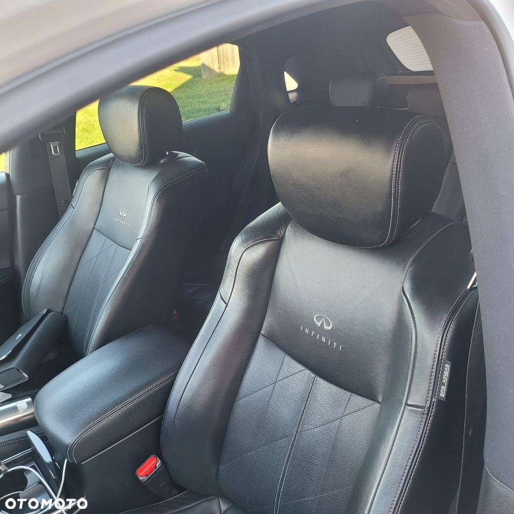 Infiniti FX FX30d S Premium - 5
