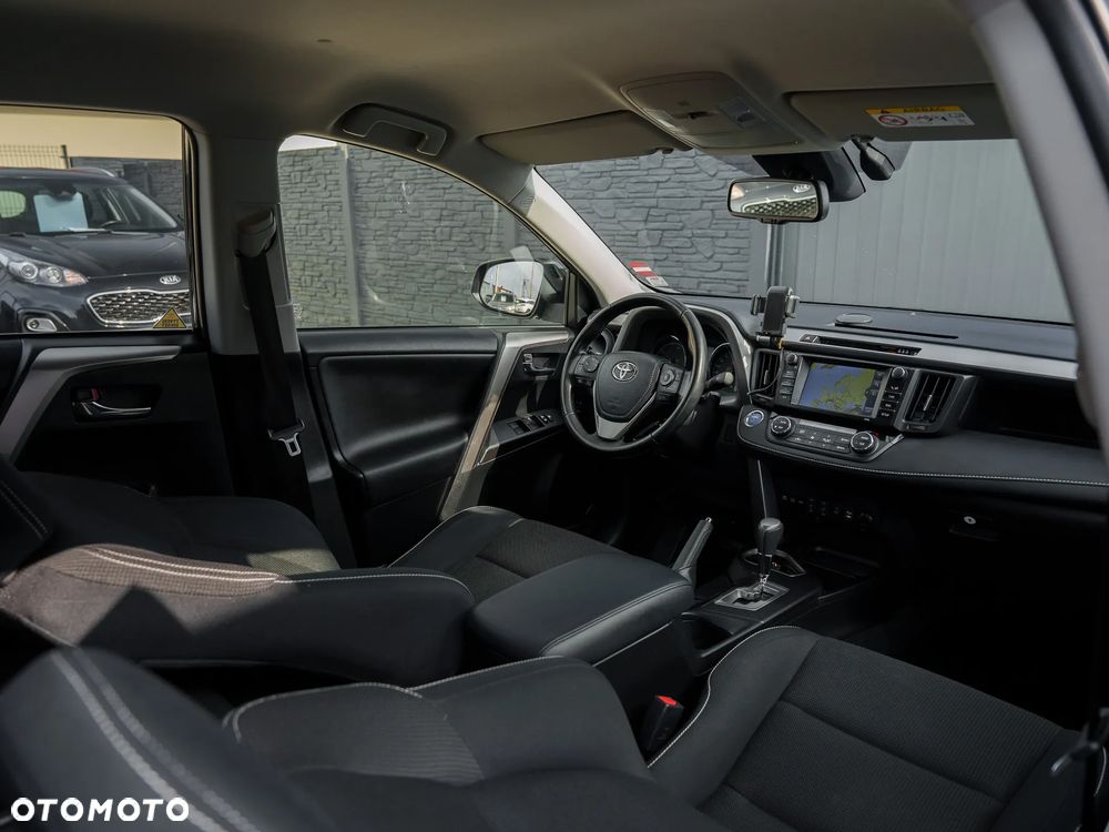 Toyota RAV4 Hybrid Platinum 4x2 - 21